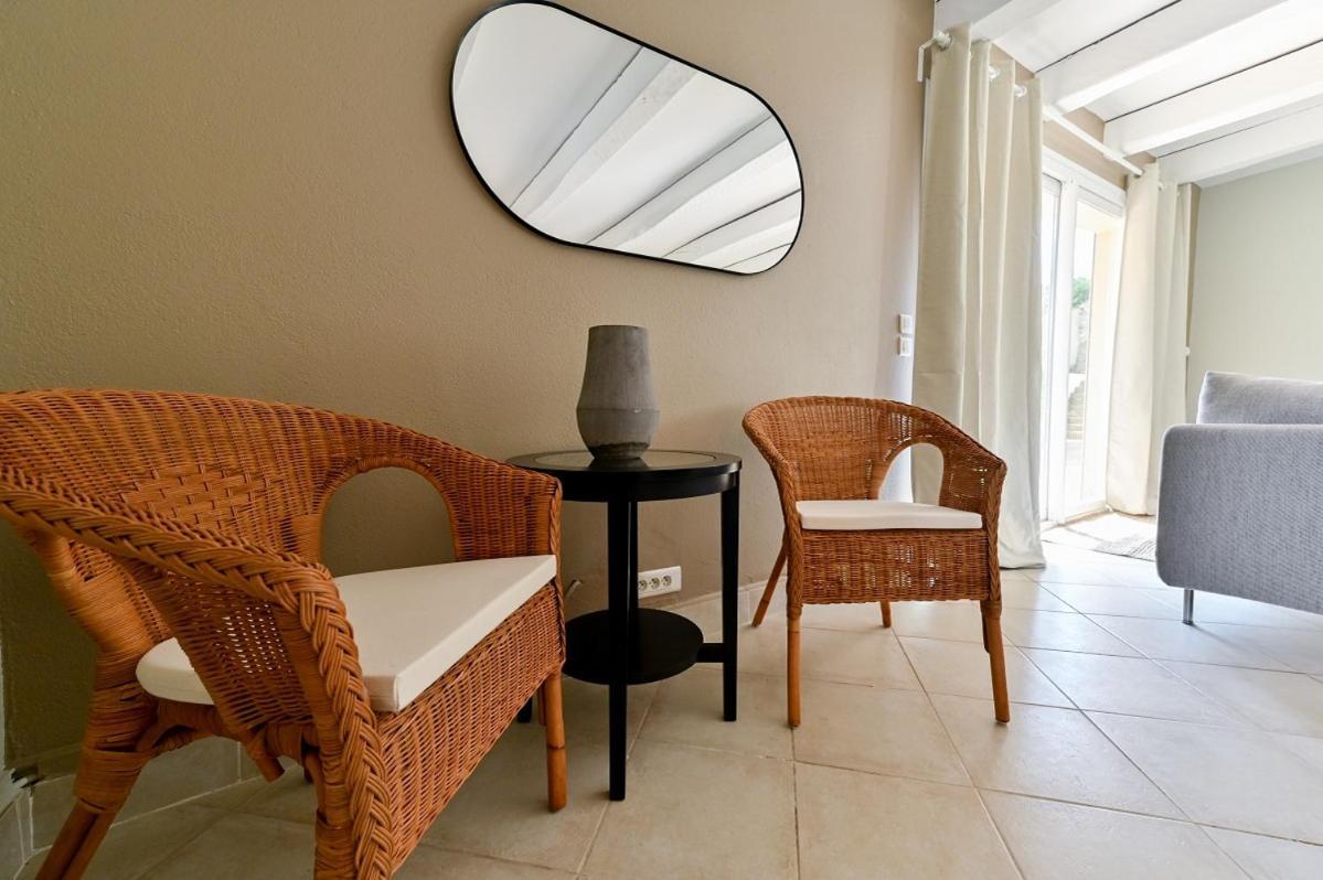 Residence La Menado キャバレール・シュル・メール エクステリア 写真