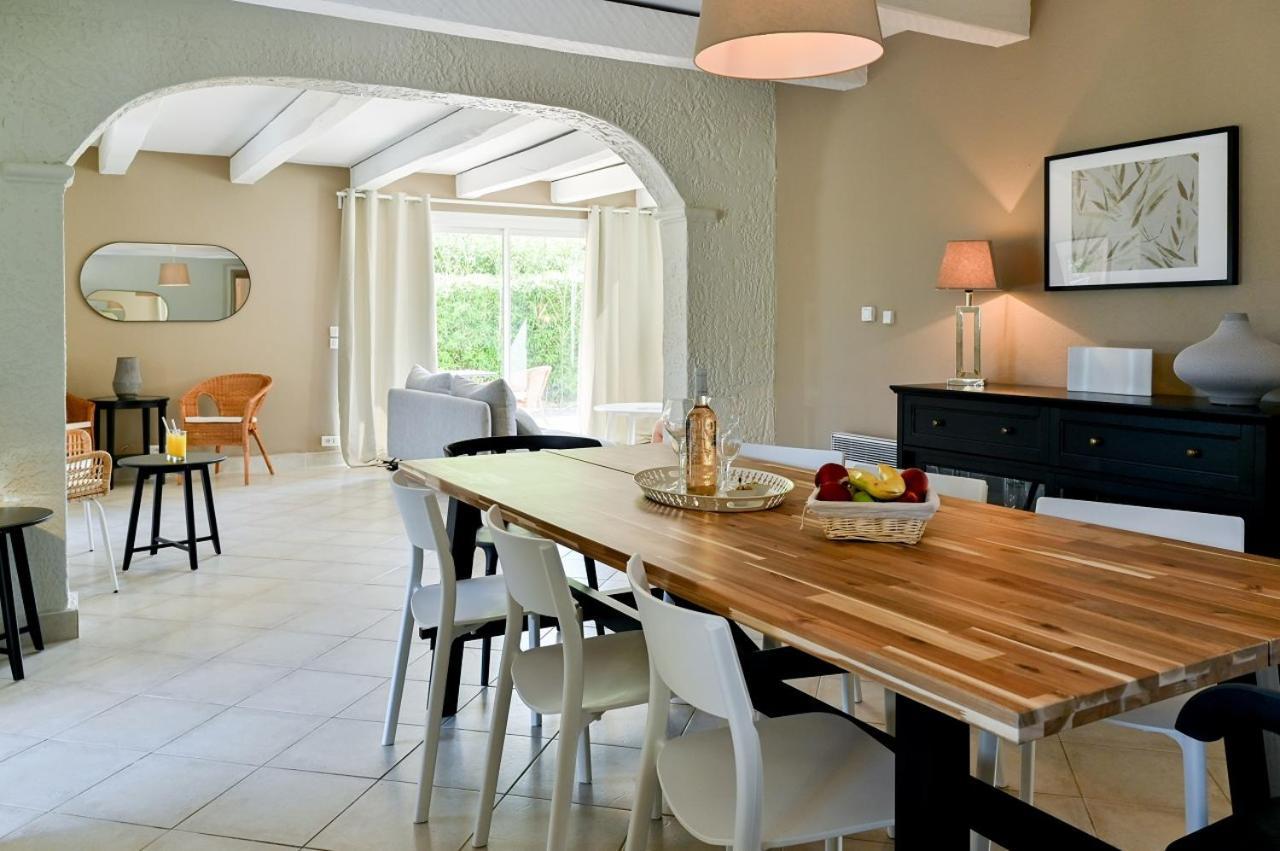 Residence La Menado キャバレール・シュル・メール エクステリア 写真