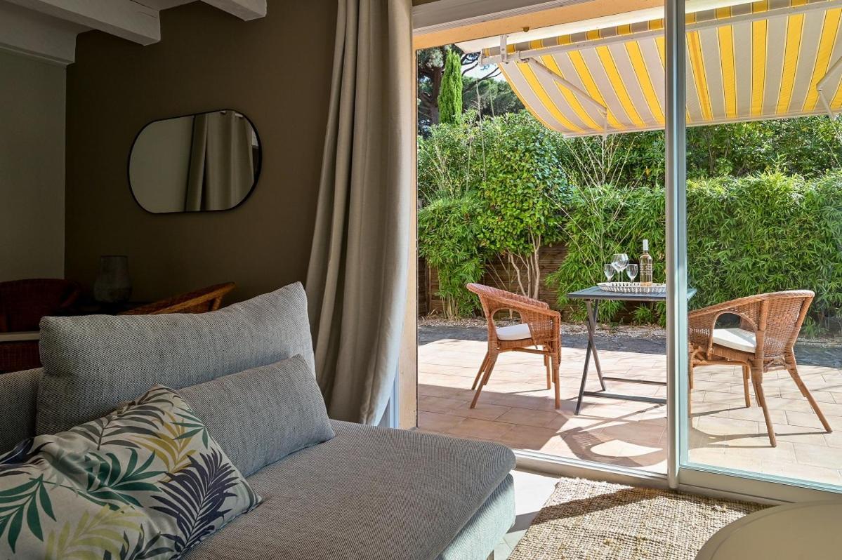 Residence La Menado キャバレール・シュル・メール エクステリア 写真