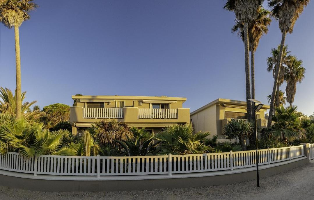 Residence La Menado キャバレール・シュル・メール エクステリア 写真