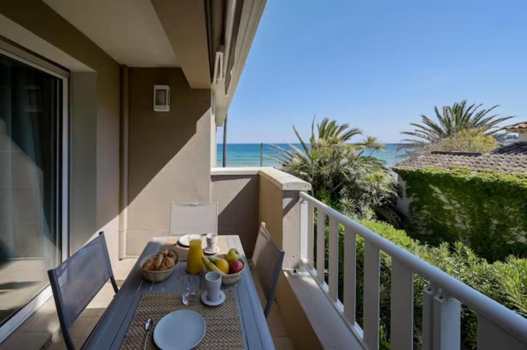 Residence La Menado キャバレール・シュル・メール エクステリア 写真