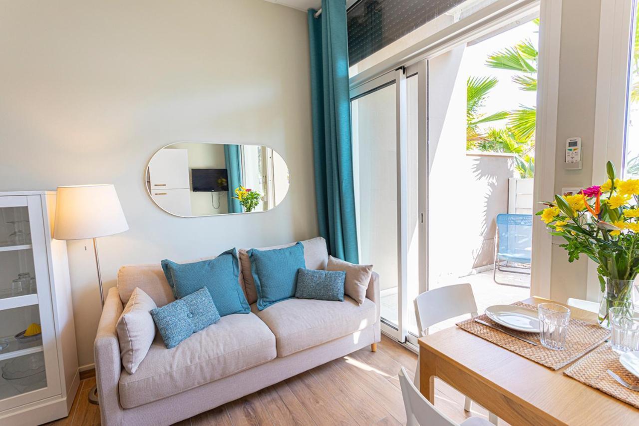 Residence La Menado キャバレール・シュル・メール エクステリア 写真